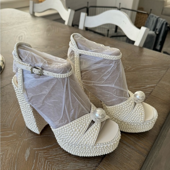 Gianni Bini Kemara Two Open Toe
Embellished Platform heels - Picture 3 of 10